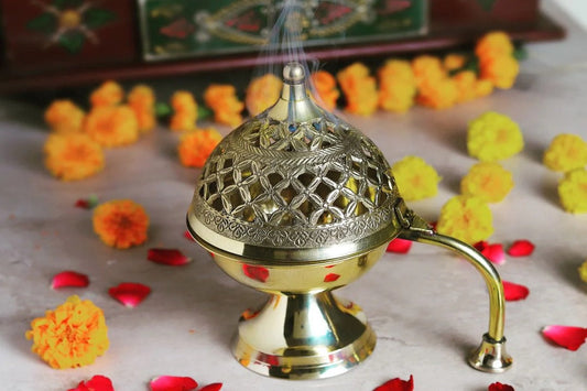 Buy Online Home Décor & Kitchenware Items For Gifting