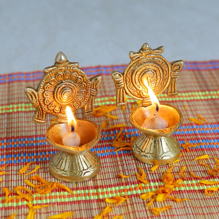 Brass Shanku Chakra Diyas Deepalu/Shank Chakra Diwali Festival Decoration