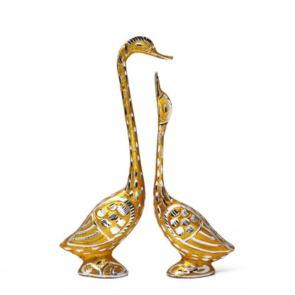 Pair of Kissing Duck, Swan Showpiece Love Couple Bird Statues Set | White Metal Swan Love Birds Pair Feng Shui Idol Couple Wedding Gift & Home Decor