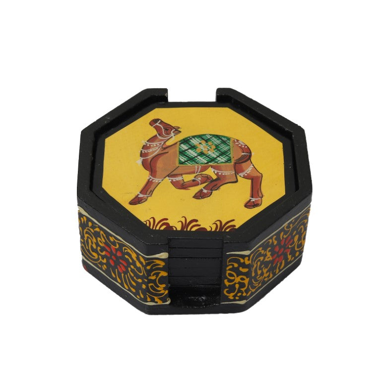 Camel printed wooden tea coaster set