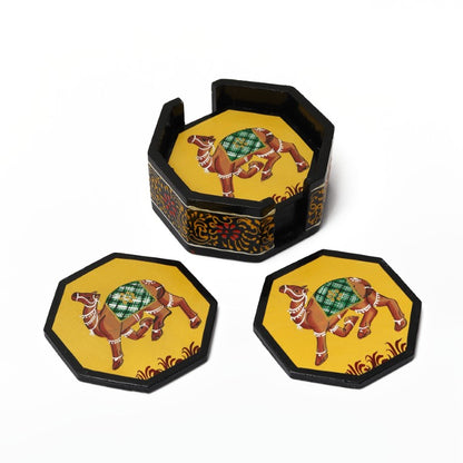 Camel printed wooden tea coaster set