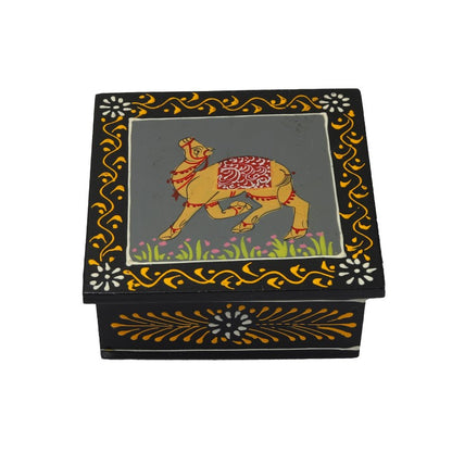 Camel printed wooden tea coaster set