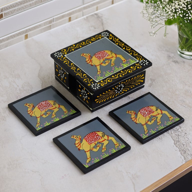 Camel printed wooden tea coaster set