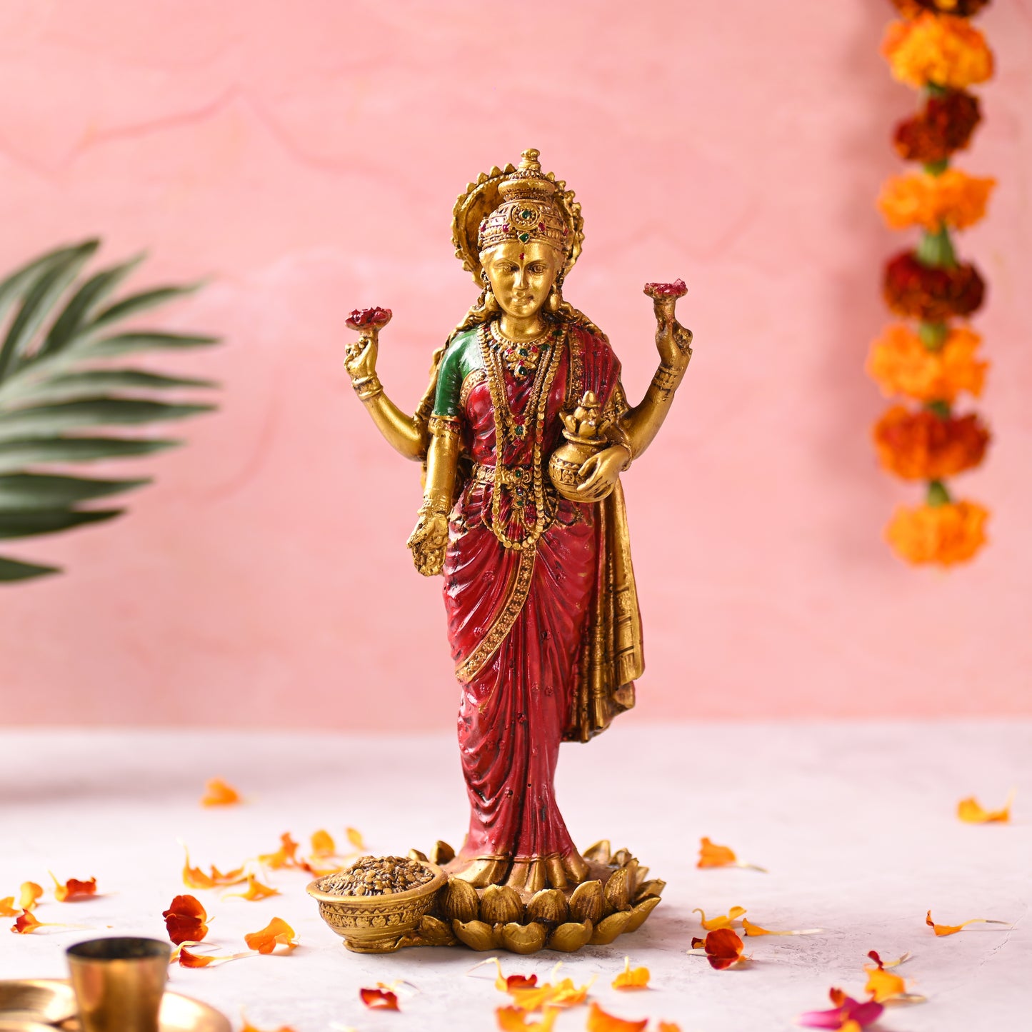 Laxmi Idol Sculpture