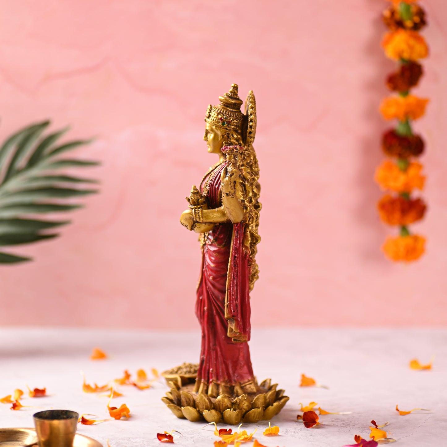 Laxmi Idol Sculpture