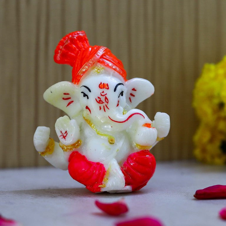 Divine Ganesh Showpiece